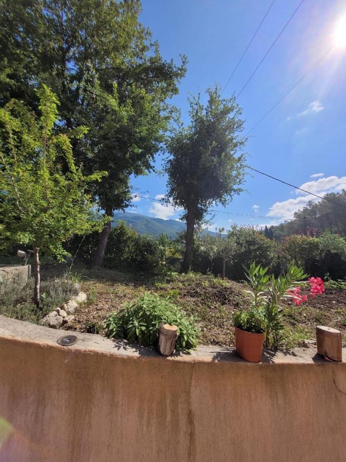 Studio neuf et agréable, Le Bar-sur-Loup Exterior foto