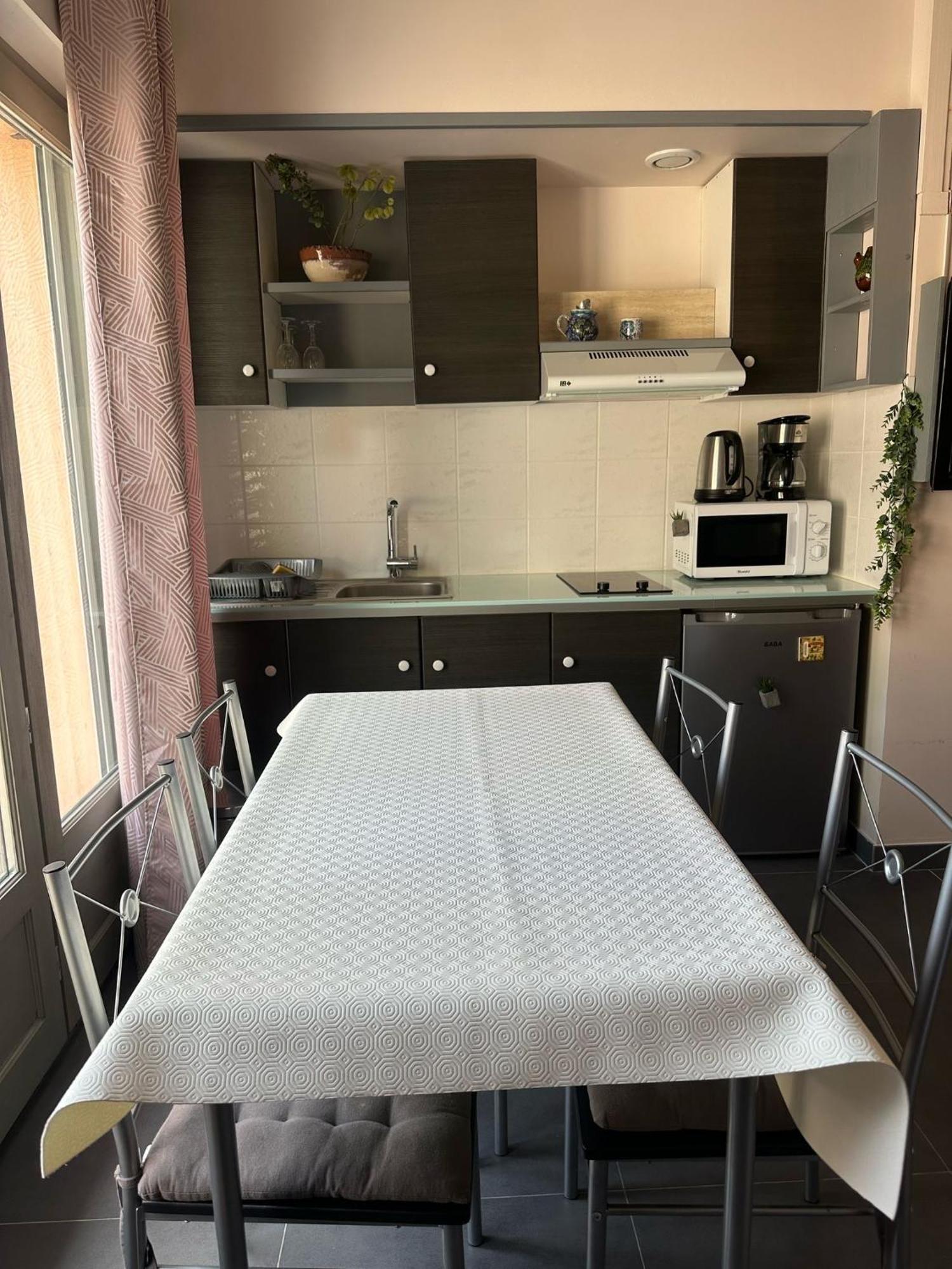 Studio neuf et agréable, Le Bar-sur-Loup Exterior foto